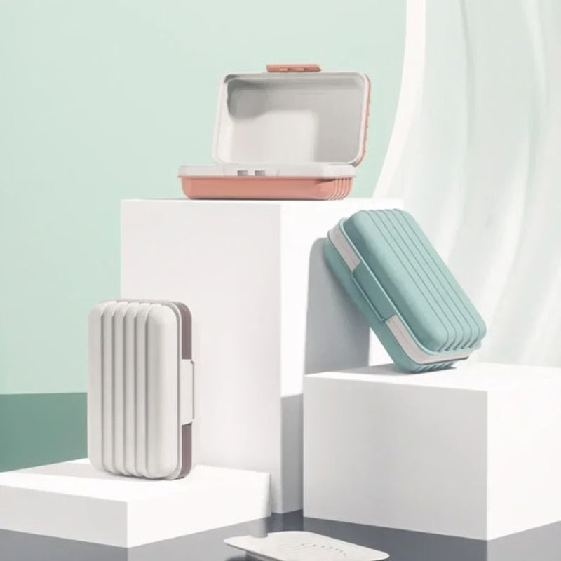 Bathroom Soap Dish Box with Lid Travel Essentials and Home Dry Storage